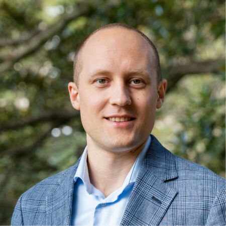 Daniel Lohrman headshot