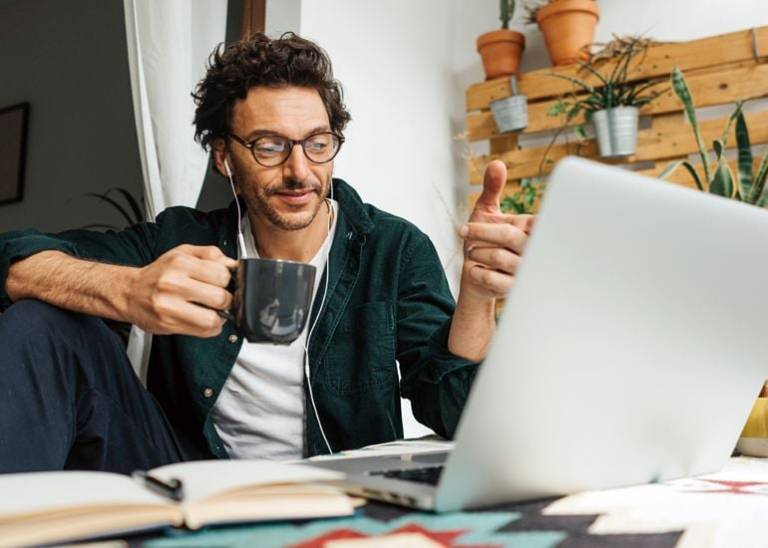How to stay connected with your clients in a digital environment