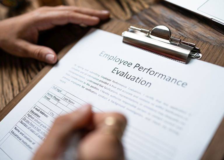 Why small businesses should invest time in employee performance
