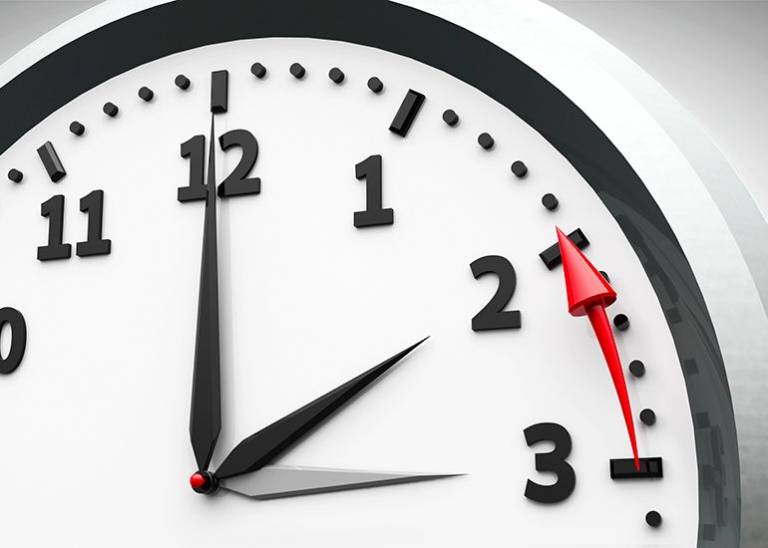 Beware the Daylight Saving ‘by the clock’ pay trap, warns Ombudsman