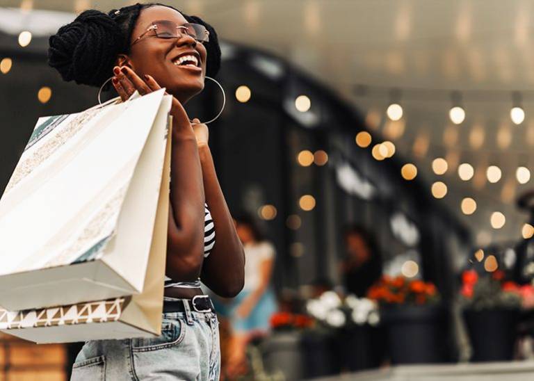 4 simple ways to use social media content to boost your end of year sales
