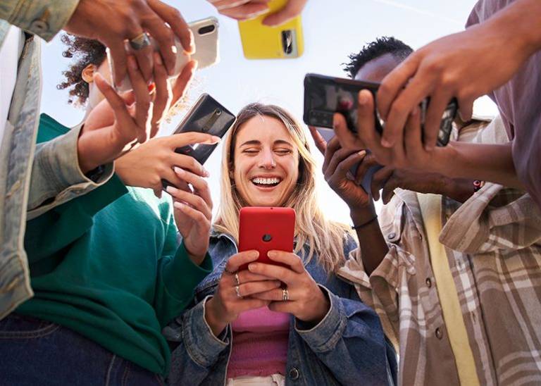 How to build a strong social media community and drive engagement