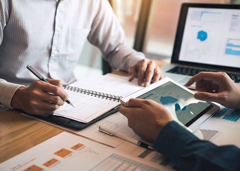 Small business lawyer's guide: Essential planning for the new financial year