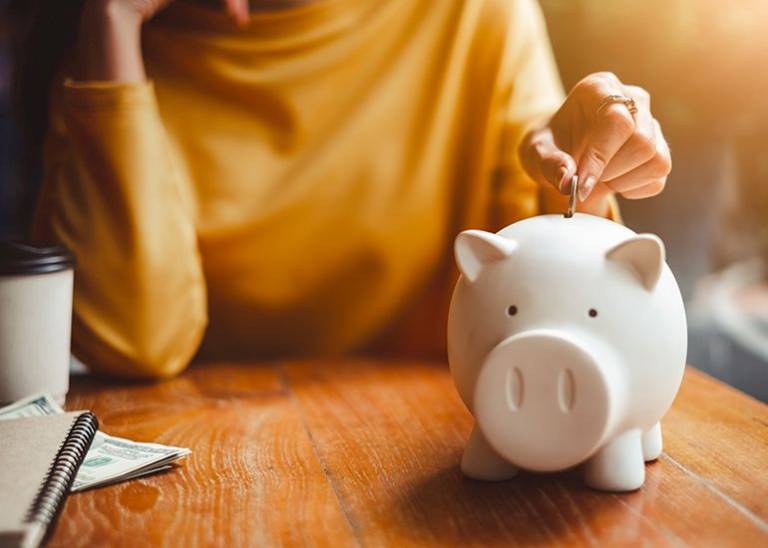 5 mindset hacks to attract more money into your life