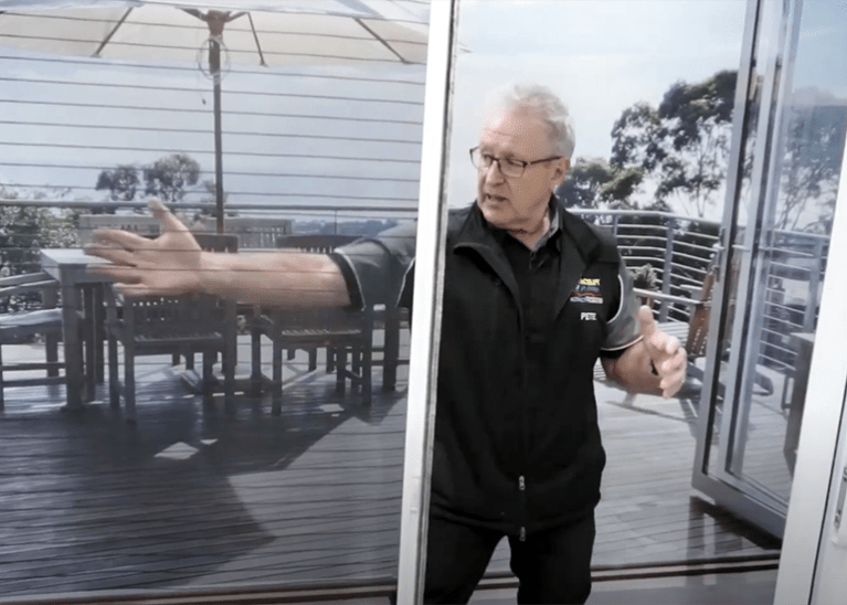 "It saves wasted time": How Facelift for Homes improved customer service with a phone update