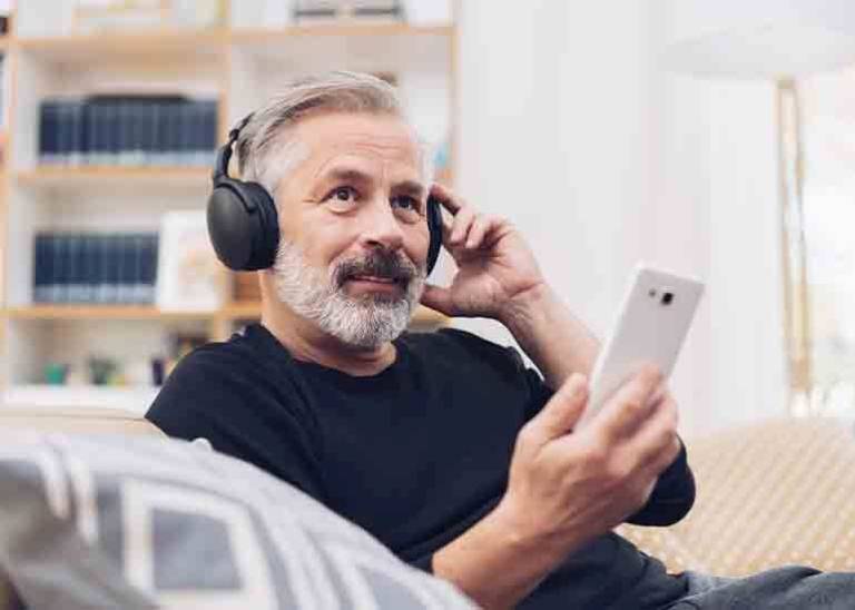 5 tips to start your own podcast