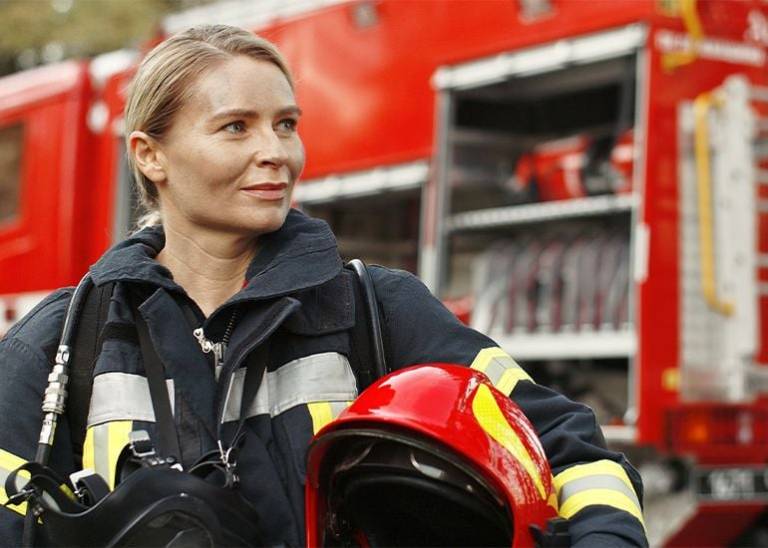 Everyday people, extraordinary acts: what we can learn about selfless service