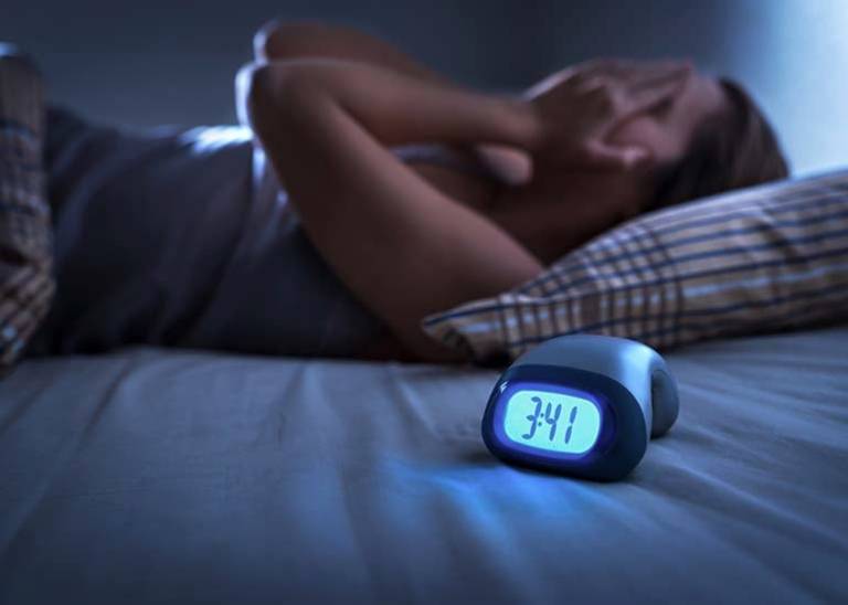 5 hacks that will give you a good night’s sleep