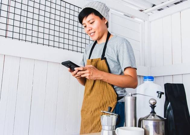 Four ways for businesses to stay connected with your customers online