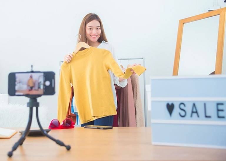 The next big thing in the eCommerce world is coming – social commerce