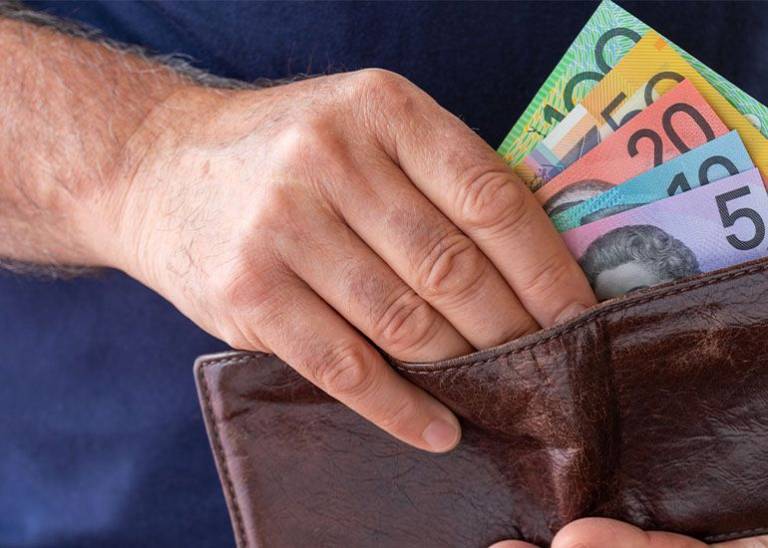 How Aussies plan to spend their money in 2022 will impact your business