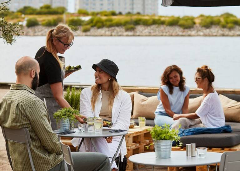 6 clever ways to refresh a restaurant space in time for summer