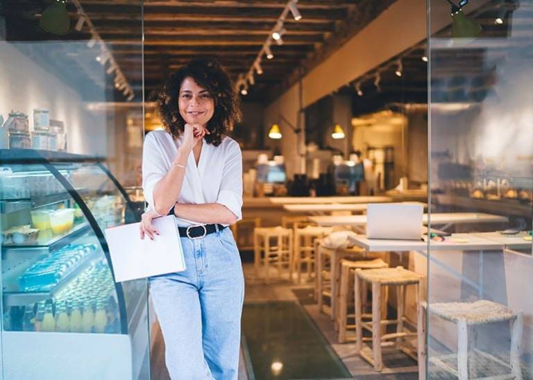 7 smart questions to ask yourself before you buy a franchise