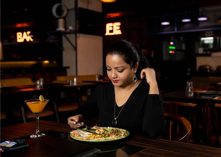 Solo diners, tech hacks and tighter wallets: What’s shaping Aussie hospo in 2025