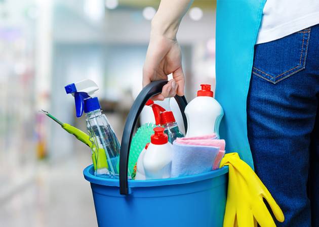 side hustle cleaner with cleaning products