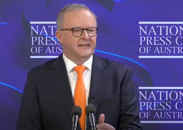 PM Anthony Albanese address the audience on small business issues at the National Press Club