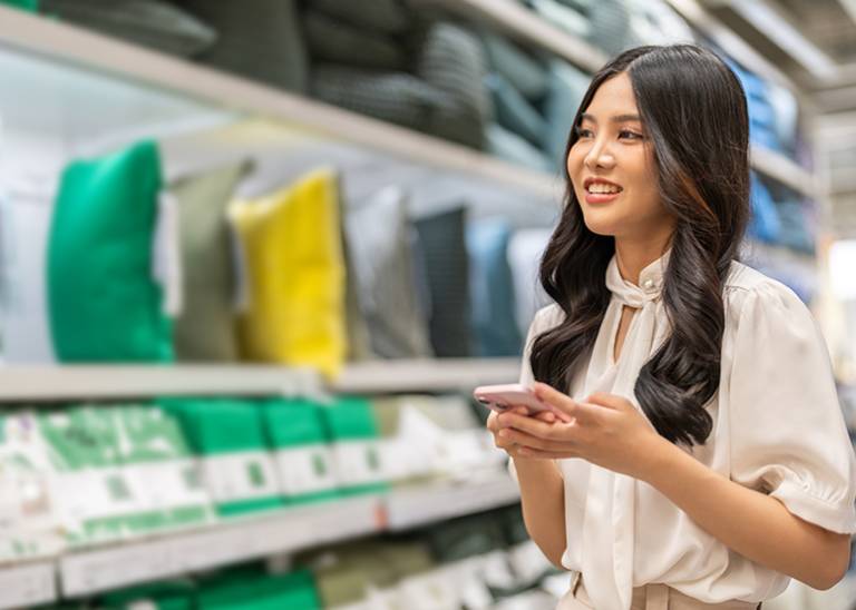 EOFY sales lift Aussie retail spending but small business owners warn caution still in the cart