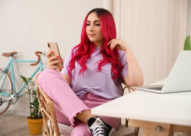 Young woman at work for article on entitlement.