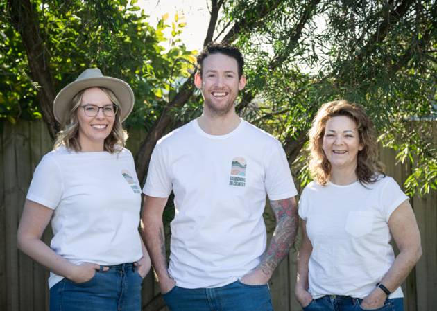 The cap-tivating first nations business cleaning up Aussie gardens