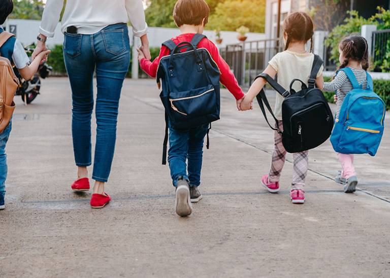 Aussies to spend billions as  kids head back to school